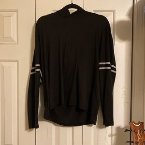 Black hoodie with striped sleeve’s